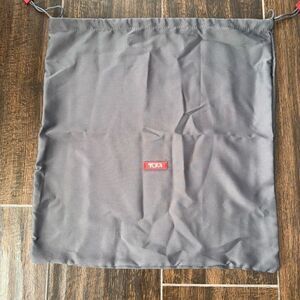 Tumi large dust grey dust bag